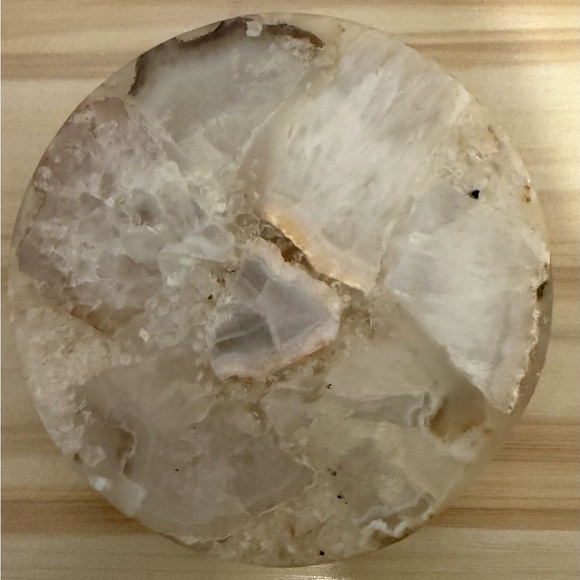 Elegant White Marble Coasters - Picture 4 of 7